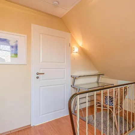 2 Bedroom Lovely In Holiday home Langenhorn