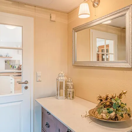 2 Bedroom Lovely In Nyaraló